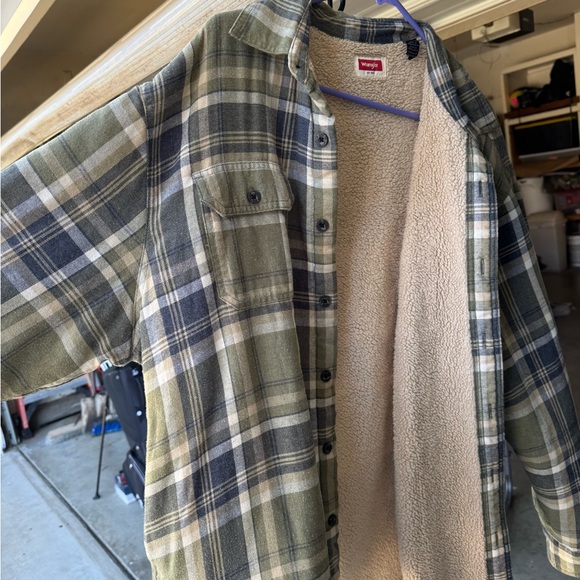 Wrangler Blue and Cream Plaid Jacket - Picture 2 of 2